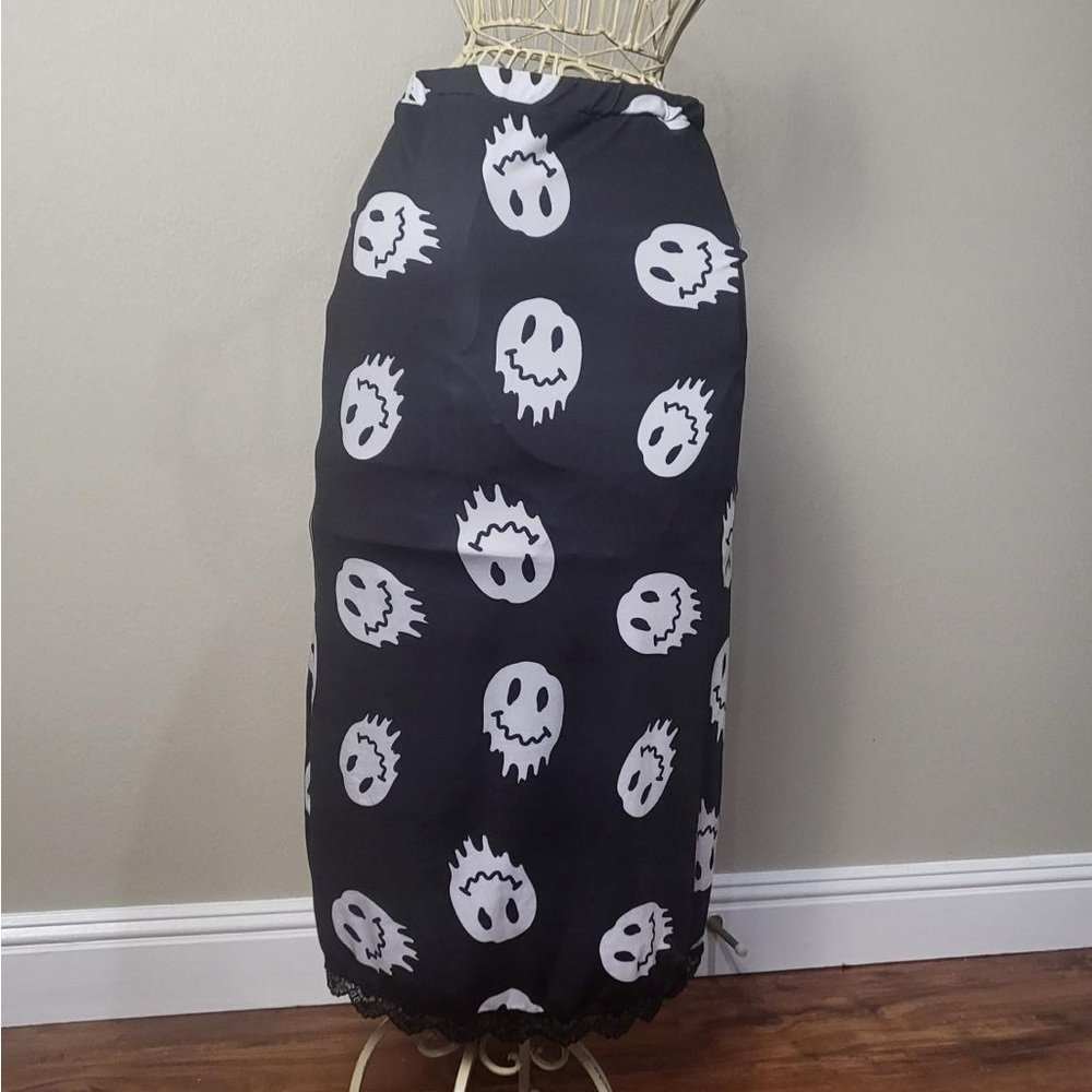 Black and White Bubble Midi Skirt